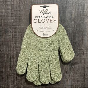 💞 New Pair of Sage Green Well & Good Exfoliating Bath & Shower Gloves